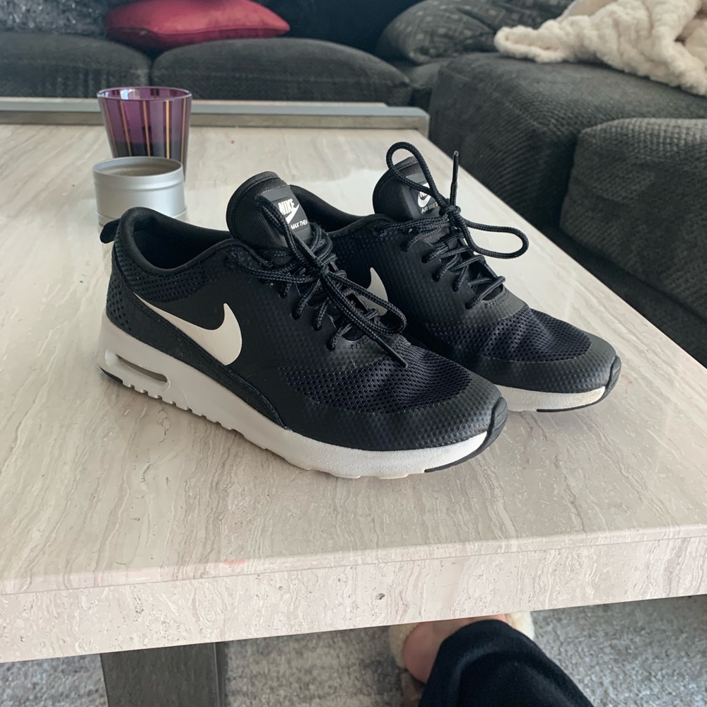 Black Nike Air Max Thea